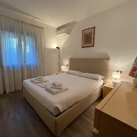 San Gaggio With Patio *