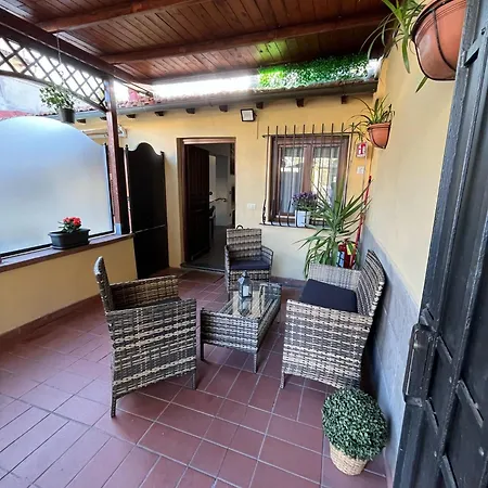 San Gaggio With Patio Apartment
